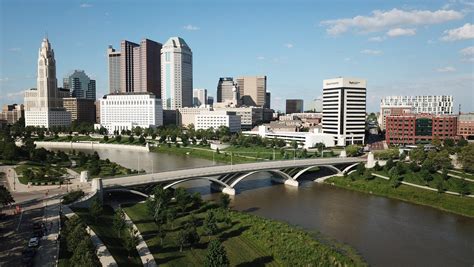Columbus population at 900,000: Race, .